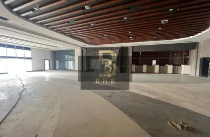مساحات مكتبية - استوديو - 8 حمامات للايجار في شارع ال ٩٠ الجنوبي - شارع التسعين الجنوبي - التجمع الخامس - مدينة القاهرة الجديدة - القاهرة