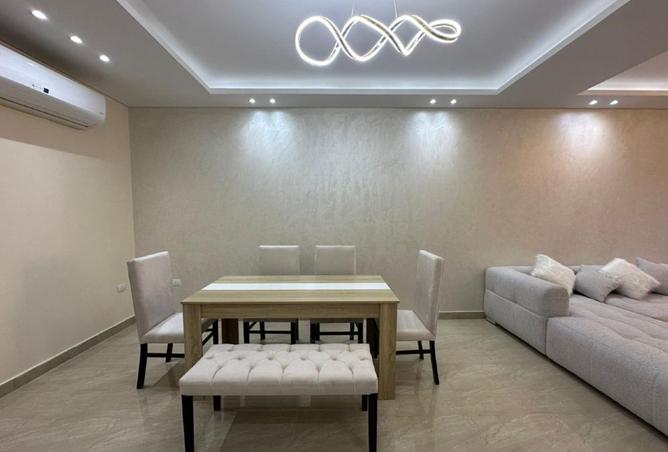 7921330 - Property Image 2