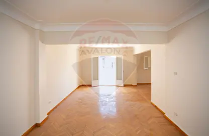 Apartment - 3 Bedrooms - 2 Bathrooms for sale in Janaklees - Hay Sharq - Alexandria