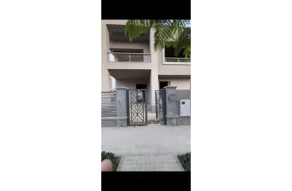 Villa - 4 Bedrooms - 4 Bathrooms for sale in New Giza - Cairo Alexandria Desert Road - 6 October City - Giza