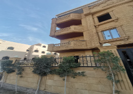 دوبلكس - 3 غرف نوم for للبيع in شارع الامام مالك - الحي السادس - مدينة العبور - القليوبية