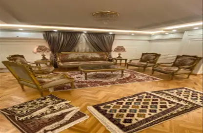 Apartment - 4 Bedrooms - 3 Bathrooms for sale in Cleopatra St. - El Korba - Heliopolis - Masr El Gedida - Cairo