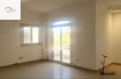 Apartment - 3 Bedrooms - 2 Bathrooms for rent in Al Shouyfat - 5th Settlement Compounds - The 5th Settlement - New Cairo City - Cairo