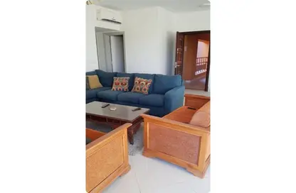 Villa - 7 Bedrooms - 4 Bathrooms for sale in Golden Gates - Al Hadaba Al Wosta - Mokattam - Cairo