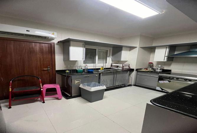 8074121 - Property Image 3