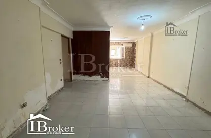 شقة - 3 غرف نوم - 2 حمامات للبيع في ميدان فيكتور عمانوئيل - سموحة - حي شرق - الاسكندرية