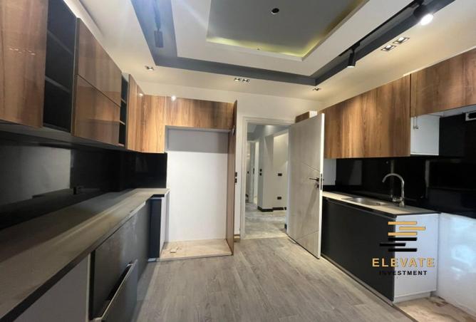 8176063 - Property Image 3