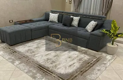 شقة - 3 غرف نوم - 3 حمامات للايجار في شرق الاكاديمية - مدينة القاهرة الجديدة - القاهرة