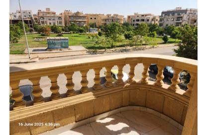 Whole Building - 7+ Bedrooms - 7+ Bathrooms for rent in Al Narges 4 - Al Narges - New Cairo City - Cairo