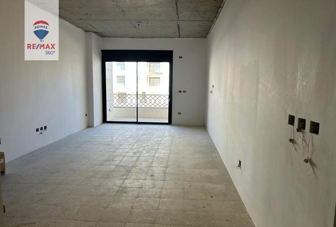 8250579 - Property Image 3