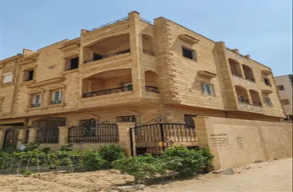 بناية كاملة - استوديو - 4 حمامات للبيع في شارع المشير احمد اسماعيل - مدينة العبور - الحي السابع - مدينة العبور - القليوبية