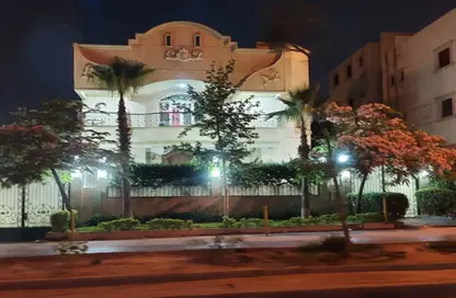Villa - 7 Bedrooms - 7+ Bathrooms for sale in West Somid - 6 October City - Giza