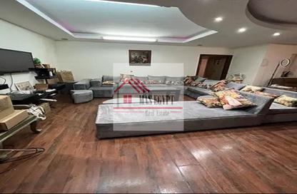 شقة - 3 غرف نوم - 3 حمامات للبيع في شارع جزيرة العرب (المهندس حسن حلمي) - المهندسين - الجيزة