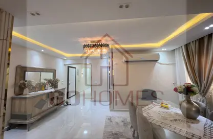 Apartment - 3 Bedrooms - 2 Bathrooms for sale in Hay El Maadi - Cairo