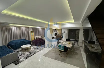Duplex - 3 Bedrooms - 2 Bathrooms for sale in Street 159 - Maadi - Hay El Maadi - Cairo