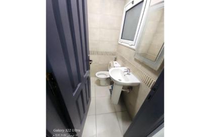 Apartment - 3 Bedrooms - 2 Bathrooms for rent in Sakaliya St. - 6th Zone - Nasr City - Cairo