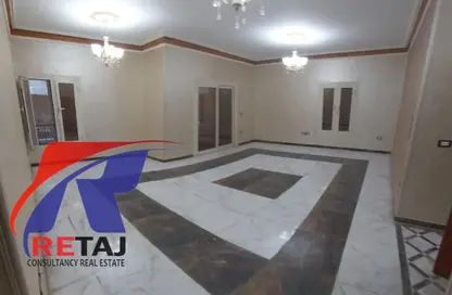شقة - 4 غرف نوم - 2 حمامات للايجار في شارع الجزيرة - المستثمرين الجنوبية - مدينة القاهرة الجديدة - القاهرة