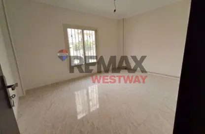 شقة - 3 غرف نوم - 2 حمامات للايجار في الحي السادس عشر - الشيخ زايد - الجيزة