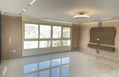 Apartment - 3 Bedrooms - 3 Bathrooms for sale in Al Mesaha St. - Dokki - Giza Apartment - 3 Bedrooms - 3 Bathrooms for sale in Al Mesaha St. - Dokki - Giza