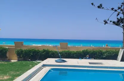 فيلا - 5 غرف نوم - 3 حمامات للبيع في منتجعات الساحل الشمالي - الساحل الشمالي