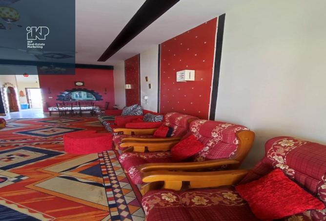 7415243 - Property Image 2
