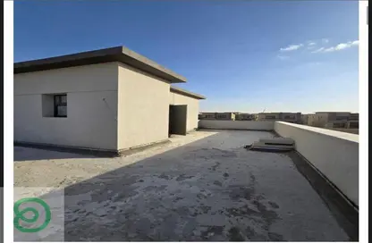 تاون هاوس - 3 غرف نوم - 4 حمامات للبيع في سوان ليك قطامية - التجمع الاول - مدينة القاهرة الجديدة - القاهرة