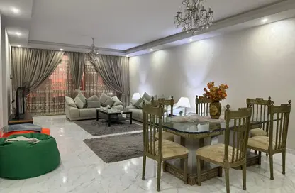 شقة - 3 غرف نوم - 2 حمامات للبيع في مدينة الشروق - القاهرة