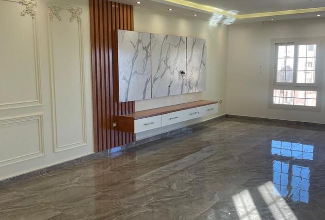 8244841 - Property Main Image