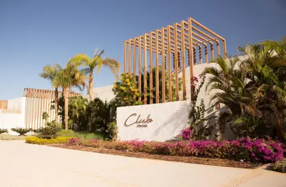 شاليه - 2 غرف نوم - 2 حمامات للبيع في ازها الساحل الشمالي - راس الحكمة - الساحل الشمالي