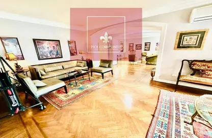 Apartment - 4 Bedrooms - 3 Bathrooms for sale in Shooting Club Street - Dokki - Giza
