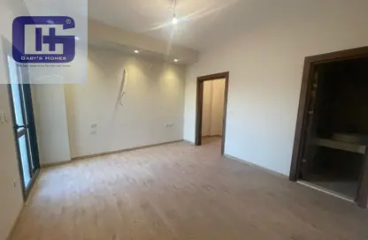 Apartment - 3 Bedrooms - 2 Bathrooms for sale in El Patio Oro - 5th Settlement Compounds - The 5th Settlement - New Cairo City - Cairo Apartment - 3 Bedrooms - 2 Bathrooms for sale in El Patio Oro - 5th Settlement Compounds - The 5th Settlement - New Cairo City - Cairo