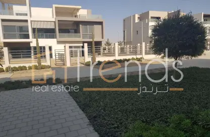 Townhouse - 3 Bedrooms - 4 Bathrooms for sale in Villa Square - Fifth Square - The 5th Settlement - New Cairo City - Cairo