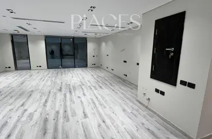 Office Space - Studio - 2 Bathrooms for rent in Hyde Park - 5th Settlement Compounds - The 5th Settlement - New Cairo City - Cairo