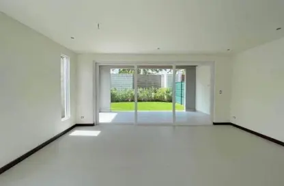 Villa - 5 Bedrooms - 4 Bathrooms for sale in Mountain View 4 - 6 October Compounds - 6 October City - Giza