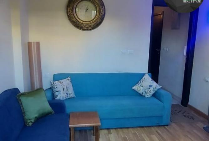 8039899 - Property Image 2