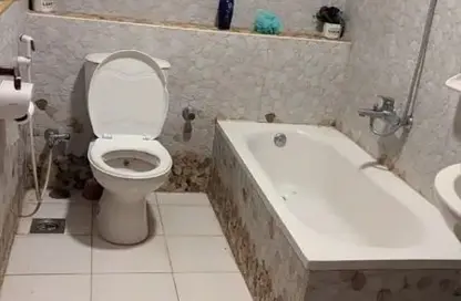 شقة - 3 غرف نوم - 2 حمامات للبيع في شارع نجاتي سراج - المنطقة الثامنة - مدينة نصر - القاهرة