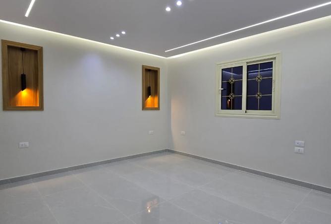 8359871 - Property Image 3