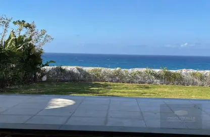 Chalet - 2 Bedrooms - 2 Bathrooms for sale in Jefaira - Ras Al Hekma - North Coast