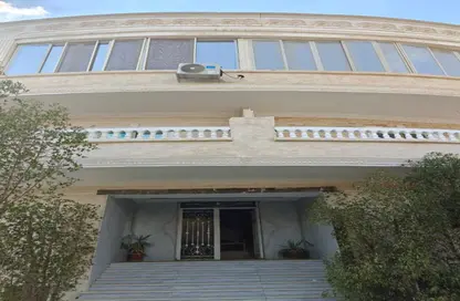 شقة - 3 غرف نوم - 2 حمامات للبيع في جرين لاند - الحي الثالث غرب - مدينة الشروق - القاهرة