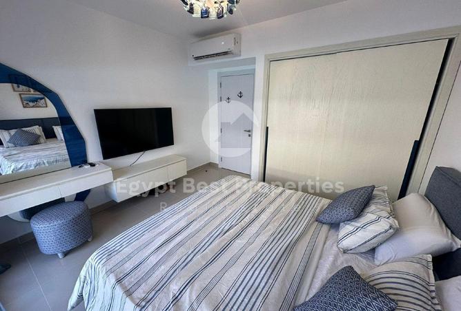 8240737 - Property Image 3