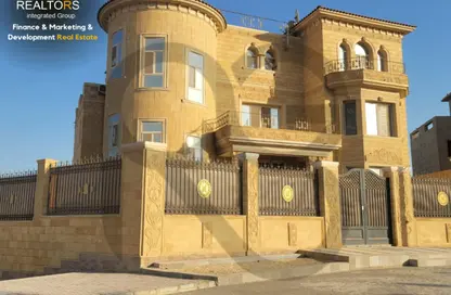 Palace - 7+ Bedrooms - 7+ Bathrooms for sale in Royal City - Sheikh Zayed Compounds - Sheikh Zayed City - Giza