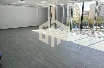 مساحات مكتبية - استوديو - 2 حمامات للايجار في هايد بارك - مدينة القاهرة الجديدة - القاهرة مساحات مكتبية - استوديو - 2 حمامات للايجار في هايد بارك - مدينة القاهرة الجديدة - القاهرة