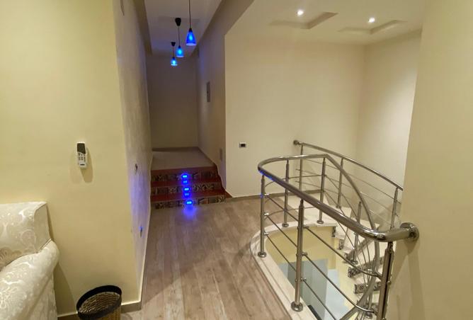 8550572 - Property Image 3