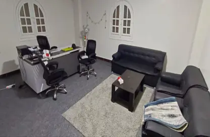 مساحات مكتبية - استوديو - 1 حمام للايجار في شارع الشويفات - الحي الاول - التجمع الخامس - مدينة القاهرة الجديدة - القاهرة