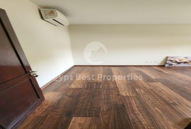 8119347 - Property Image 3