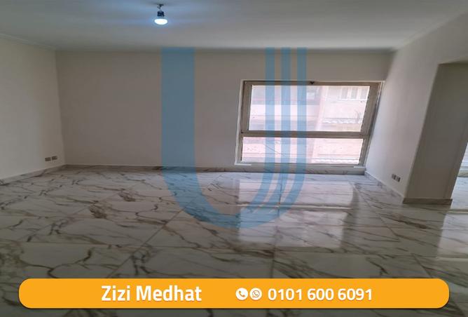 8353211 - Property Main Image