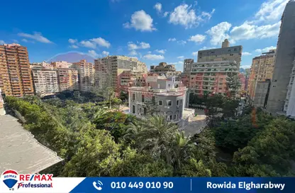 Apartment - 3 Bedrooms - 3 Bathrooms for sale in Al Geish Road - Laurent - Hay Sharq - Alexandria