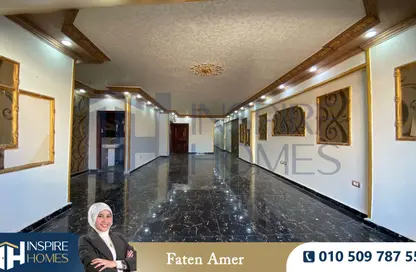 شقة - 3 غرف نوم - 3 حمامات للايجار في السيوف - حي اول المنتزة - الاسكندرية