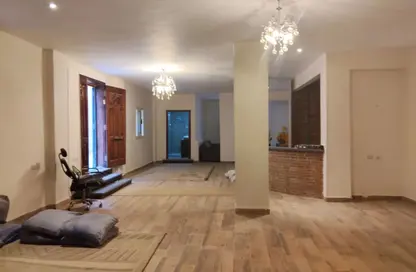 مكتب عمل جماعي - استوديو - 3 حمامات للايجار في البنفسج 7 - البنفسج - مدينة القاهرة الجديدة - القاهرة