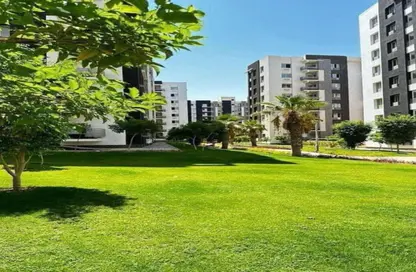 Apartment - 2 Bedrooms - 2 Bathrooms for sale in Al Maqsad - New Capital Compounds - New Capital City - Cairo